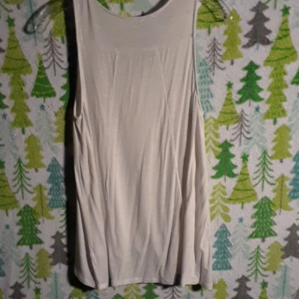 White V-neck tank top - Picture 3 of 4